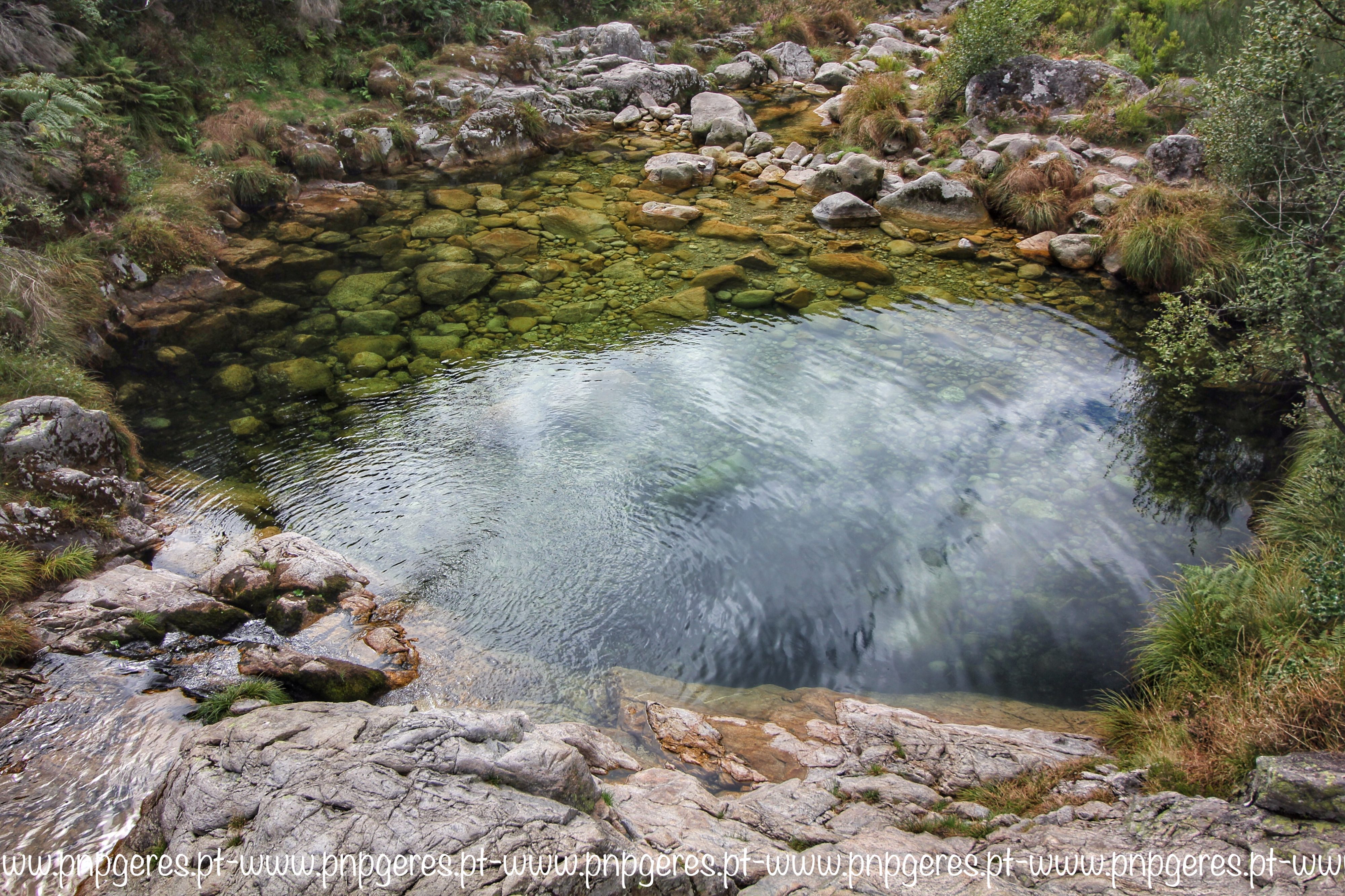 Poço-19052018-e1526688432218 Abrigos dos Pastores - Serra de Soajo!